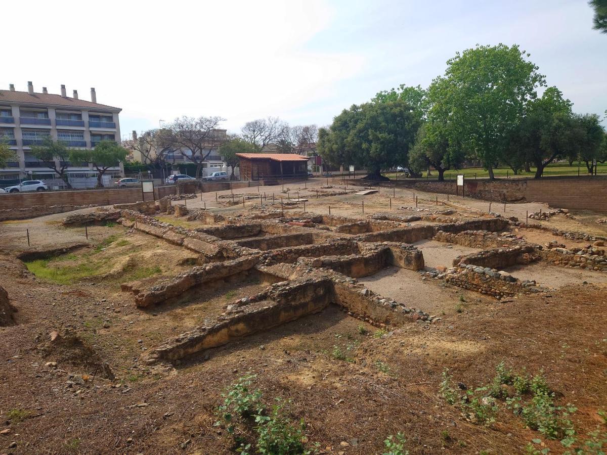 דירות קמברילס Primera Linia De Mar, Zona Tranquila מראה חיצוני תמונה